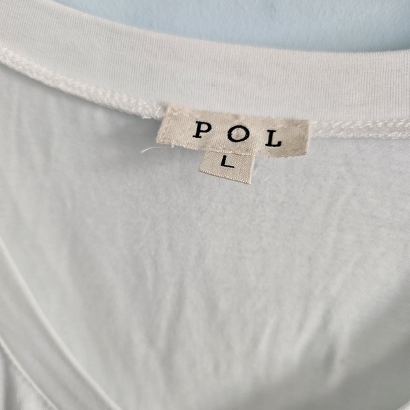 POL Classic White V-Neck Tee Size Large - Picture 2 of 3